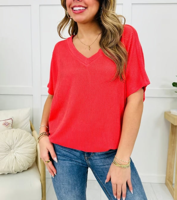 Selena – Top Estivo Casual con Scollo a V – Tessuto a Costine Leggero e Vestibilità Ampia