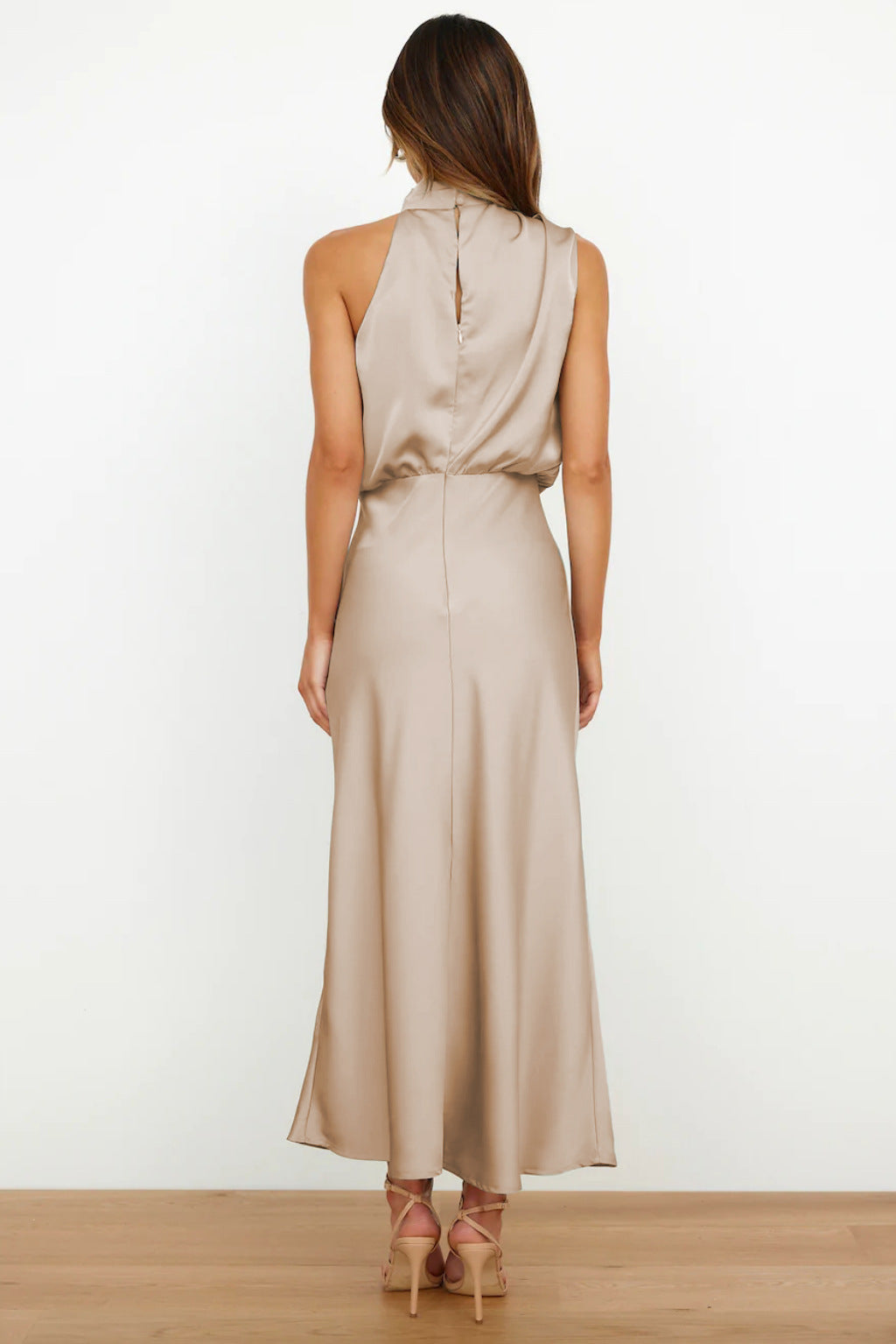 Lare – Timeless & Elegant