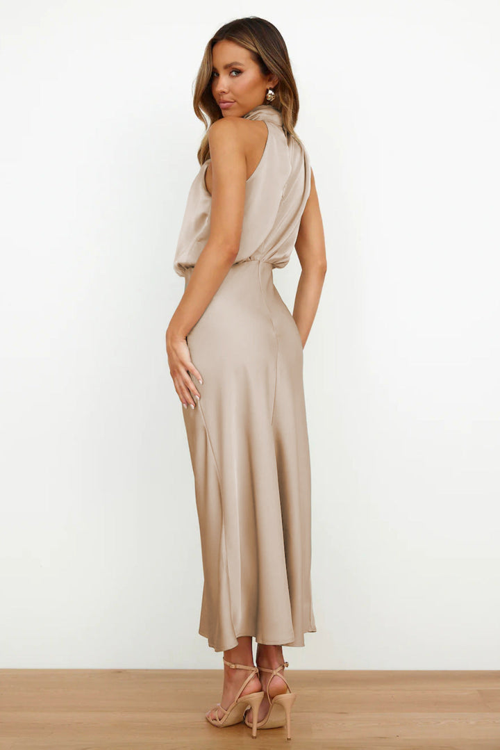 Lare – Timeless & Elegant
