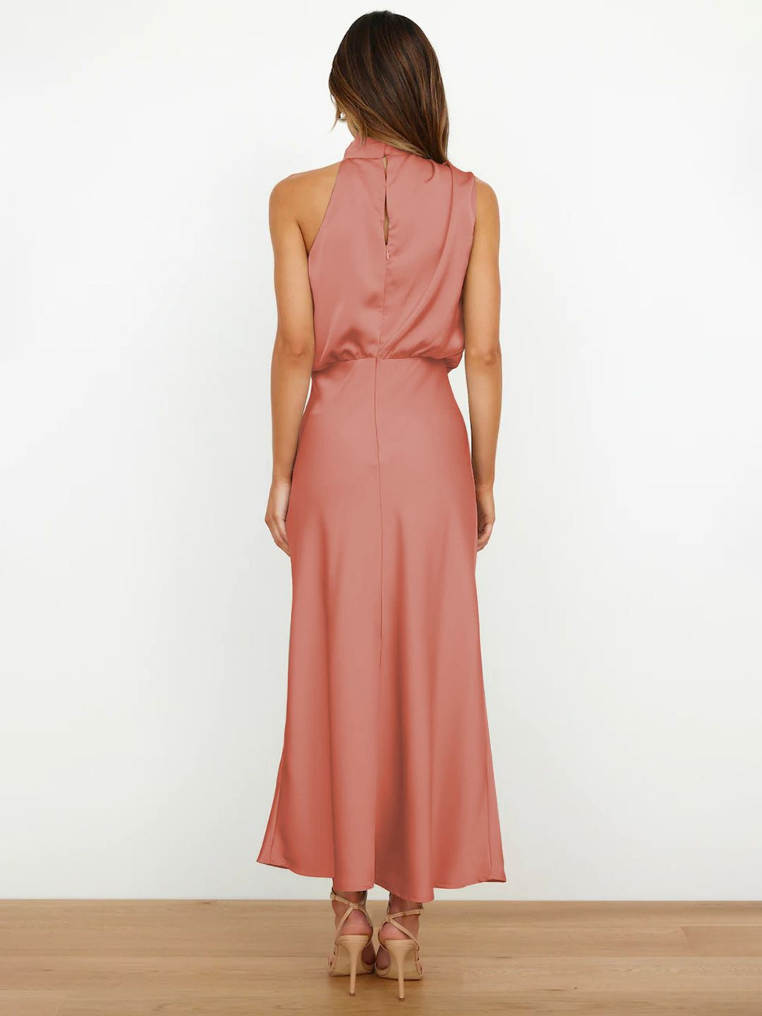 Lare – Timeless & Elegant